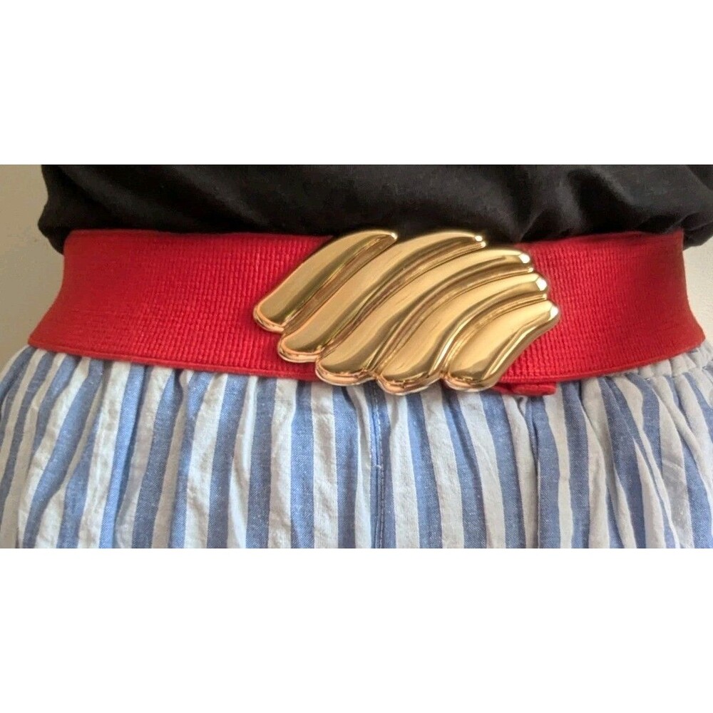 Vintage 80s Red Elastic Statement Belt Goldtone Shiny Shell Buckle Wide Stretch